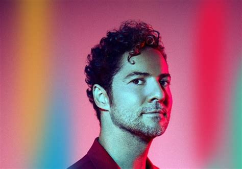 David Bisbal presenta su nuevo y tan esperado álbum ME SIENTO VIVO