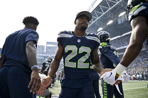 Seahawks Cb Tre Brown Suffers Concussion Ruled Out For Rest Of