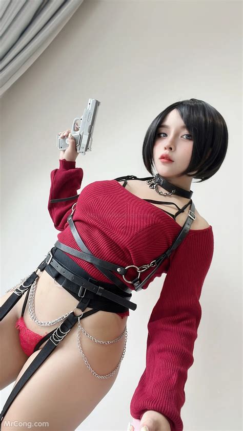 Coser Sayo Momo Ada Wong Re In Secret Mission Photos Page