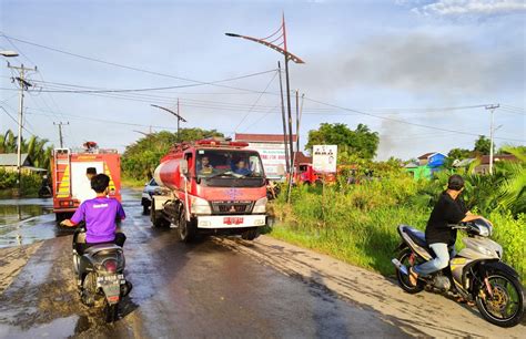 Asap Itam Pekat Membumbung Tinggi Di Daerah Desa Tungkal Ternyata