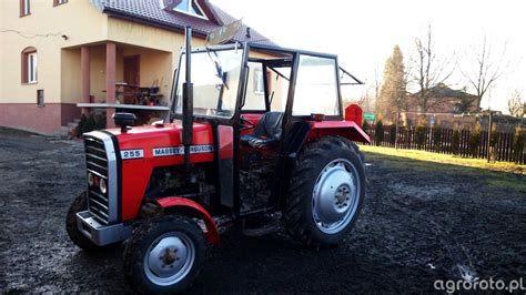 Fotografia Ciagnik Massey Ferguson 255 547274 Galeria Rolnicza Agrofoto