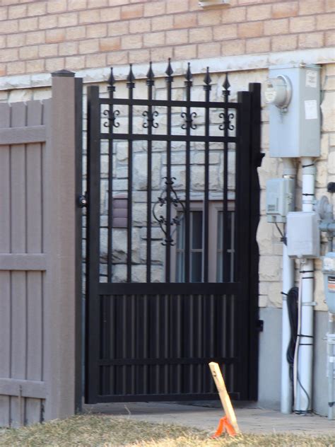 Aluminum Fence Gates