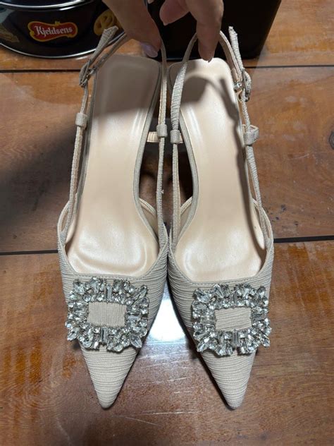 Nude Kitten Heels Women S Fashion Footwear Heels On Carousell