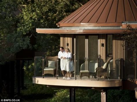 Tree House Suites at Chewton Glen Hotel – Elite Choice