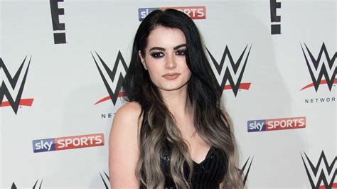 Paige says she’s getting surgery to fix her neck - Cageside Seats