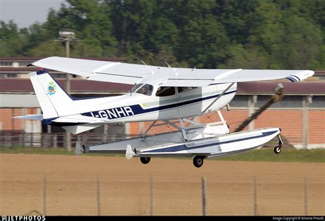 I Gnhr Cessna M Skyhawk Ii Aero Club Como Simone Previdi