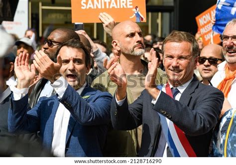 Florian Philippot Nicolas Dupont Aignan During Anti Sanitary Stock