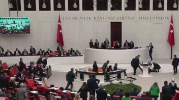 Meclis te kalp krizi geçiren Saadet Partisi vekili Hasan Bitmez