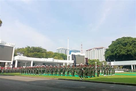 Pesawat Tempur F16 Meriahkan Gladi Kotor Upacara HUT RI Di Istana