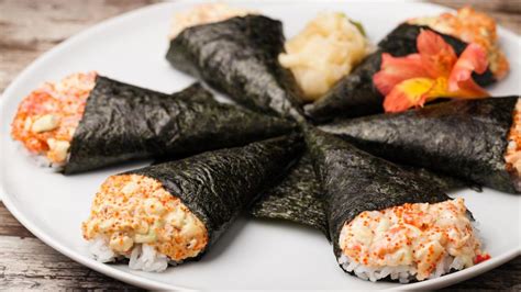 What is a temaki sushi? - SCHOOL OF SUSHI