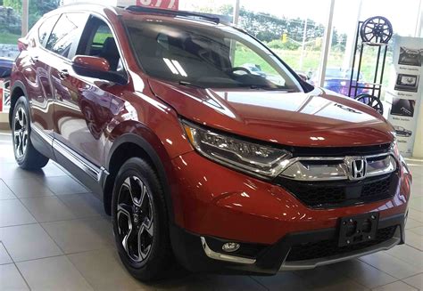 Showroom Showoff 2017 CR V Touring Dow Honda