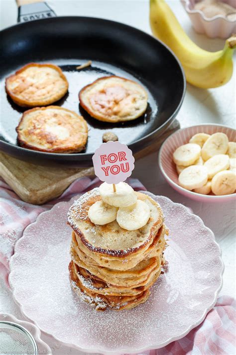 Bananen Pancakes Schnell Und Einfach Emmikochteinfach