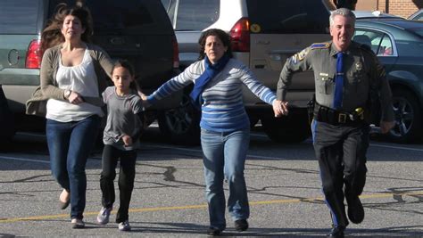 Sandy Hook Students Teachers To Head Back To School