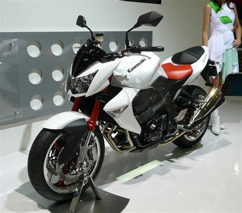 motorcycles: Kawasaki Z1000