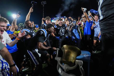 Duke Rallies From 20 Points Down Beats Rival North Carolina 21 20