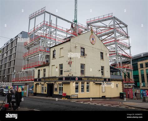 Urban development around the Strawberry pub, Newcastle upon Tyne Stock Photo - Alamy