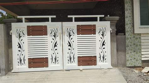 Modern White Iron Gate With Wooden Slats