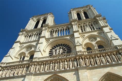 NOTREDAME TOUR - Hotels.Club - Amazing Hotel Deals, Lower Rates & Cheap ...