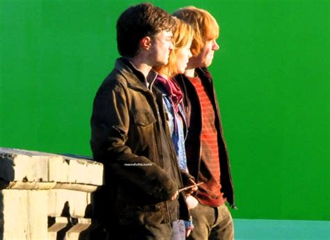 Deathly Hallows Part 2 [Behind the Scenes] - Harry Potter Photo ...