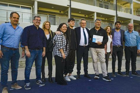 Se Entregaron 75 Viviendas Procrear Del Parque Federal De Santa Fe