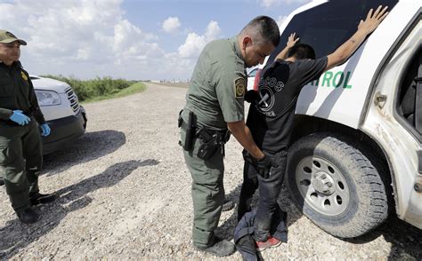 Aumentan Los Cruces De Indocumentados En La Frontera Con EEUU Telemundo