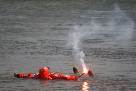 Mann über Bord beim Tag der Seenotretter 2009 auf Norderne