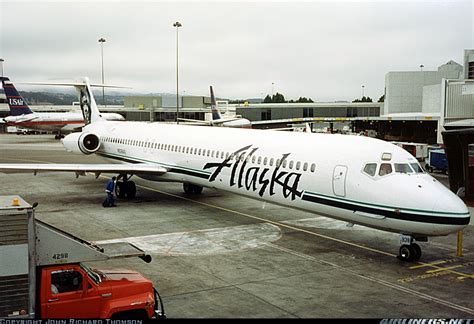 Mcdonnell Douglas Md 83 Dc 9 83 Alaska Airlines Aviation Photo