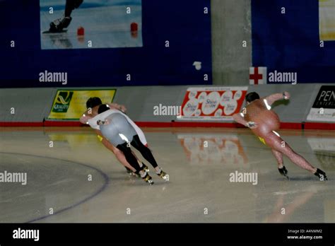 Long track speed skating Stock Photo - Alamy