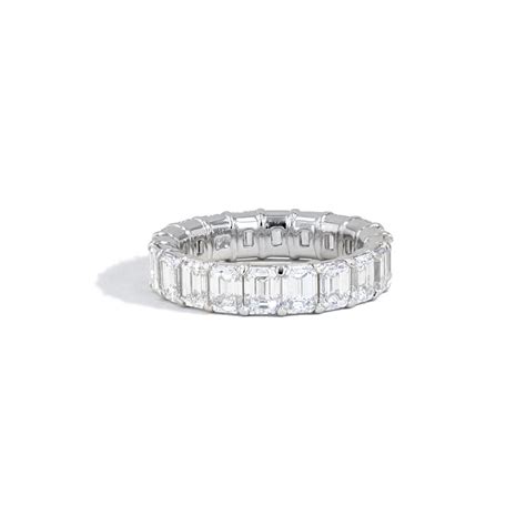 Emerald Cut Diamond Eternity Ring In Platinum 515ctw