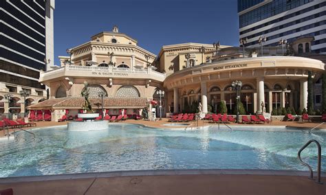 Pools | Luxuries & Amenities at Peppermill Hotel Casino Resort Reno