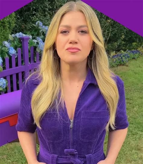 Kelly Clarkson Reveals The Cruel Comment Her Ex Husband Made On Her Body And How She Lost Weight