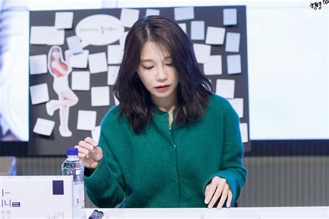 Apink Eunji At Hi Bikini Fansign Event Kpopping