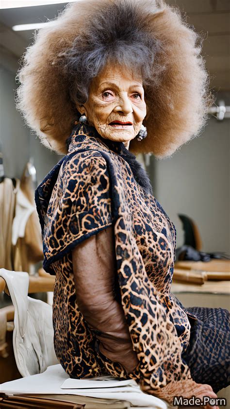 Sex Porn 90 Slutty Locker Room Fur Made Sitting Wild Afro Granny Photo