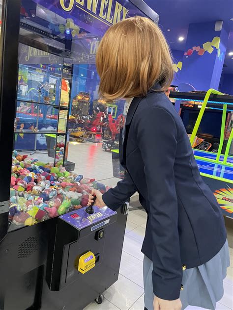 I want to share with you my cosplay on Yui. I've been dreaming of