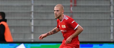 Auf Dem Weg Zum Training Union Profi Rick Van Drongelen In Tödlichen