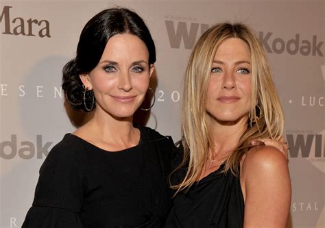 Jennifer Aniston Reportedly Feels Betrayed By Bff Courteney Cox Still