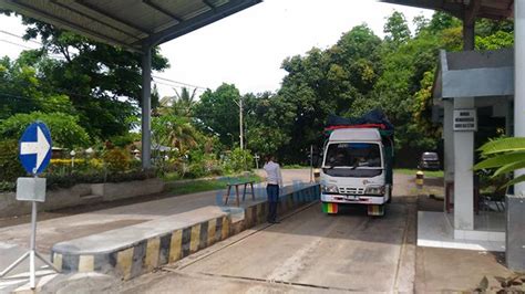 Jembatan Tukadaya Jembrana Jebol Kendaraan Muatan Besar Pilih Jalur