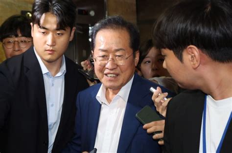 與 ‘수해 중 골프 홍준표 진상조사김기현 “언행 주의하라” 국민일보