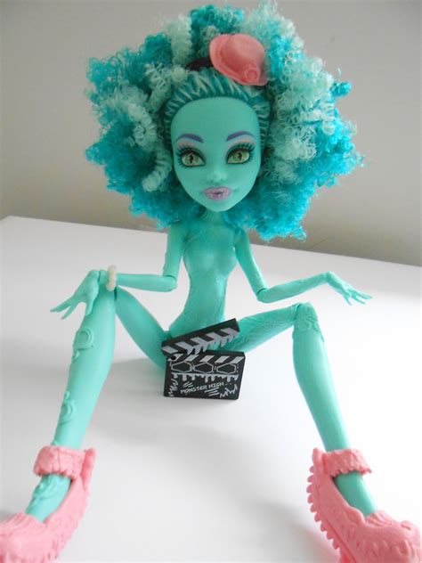 Post Honey Swamp Inanimate Monster High Toy