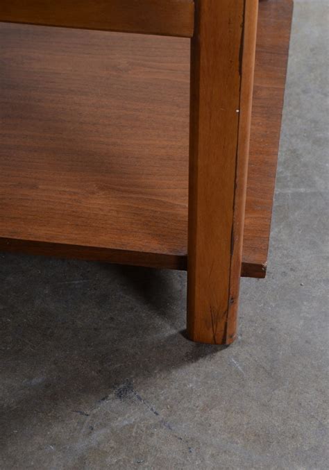 Lane Virginia Maid Walnut End Table Ebth