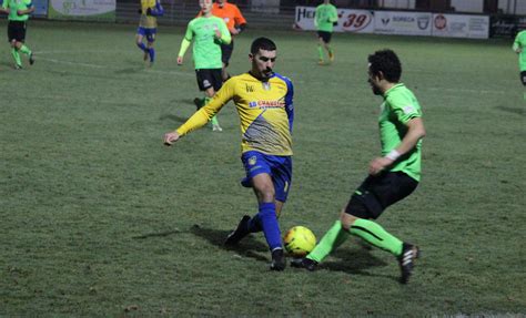 Football R Gional Match En Retard Le Rc Lons Tenu En Chec Par