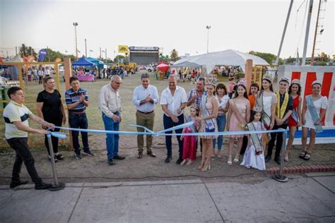 El Gobierno Dejo Inauguradas Cuadras De Pavimento En Villa Angela Y