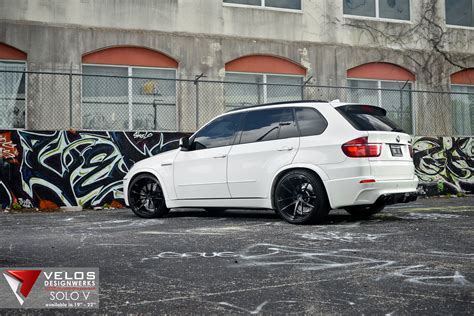 Alpine White Bmw X M On Velos Solo V Wheels Velos Designwerks