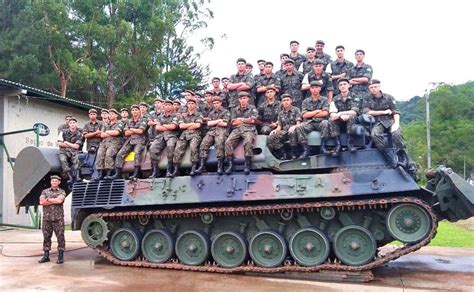 Tiro de Guerra de Joaçaba realiza visita ao 5º Batalhão de Engenharia