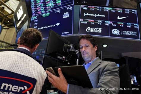 Wall Street Reli S P 500 Dan Nasdaq Ditutup Naik Empat Minggu Berturut