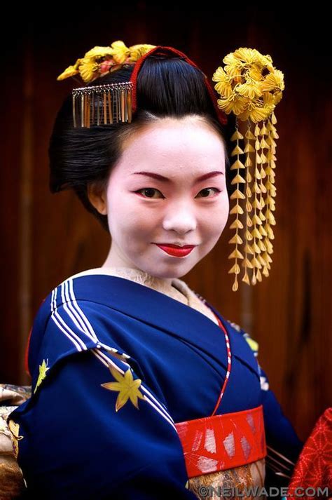 Image result for japanese geisha headpiece | Geisha, Geisha japan ...