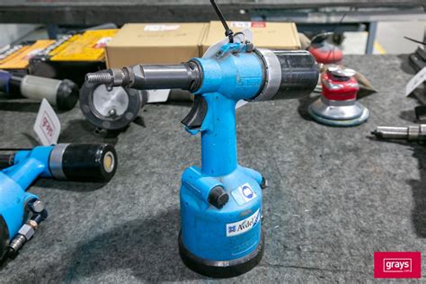 Avdel 74200 Pneumatic Threaded Insert Power Tool Auction (0511-5053088 ...