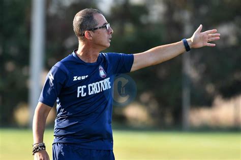 Verso Crotone Avellino Longo Suona La Carica La Squadra Ha Voglia Di