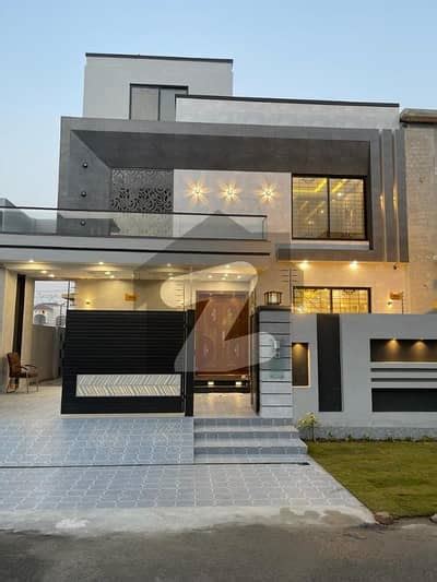 Marla Modern Design Brand New Luxury House For Sale In Central Park