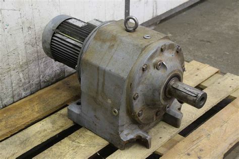 Getriebemotor 2 2 Kw 11 U Min Von Lenze R93 DFT100LS4 TF